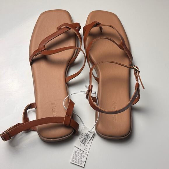 Old Navy Women's Flat Cross Strap Cognac Brown Low Heel Sandals Sz 10 - Picture 9 of 12